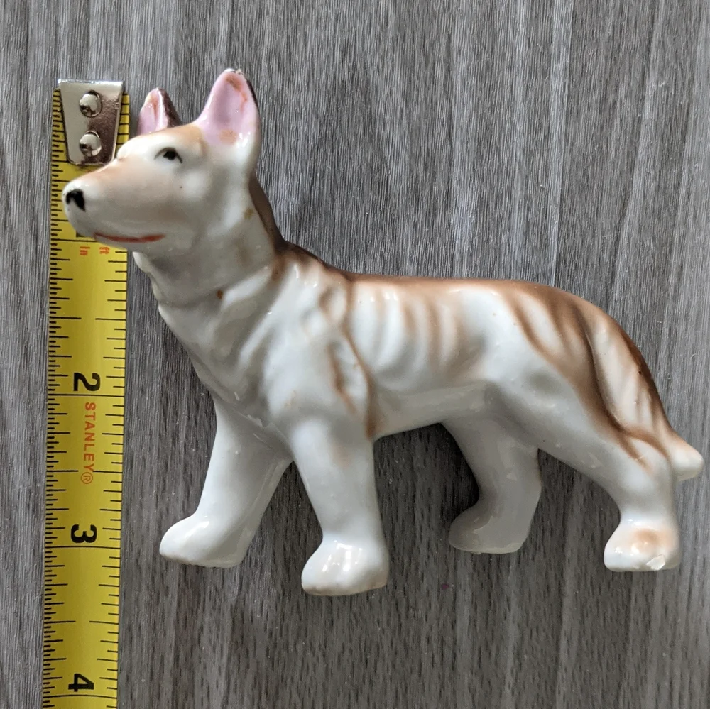 Vintage German Shepherd or Corgi Figurine